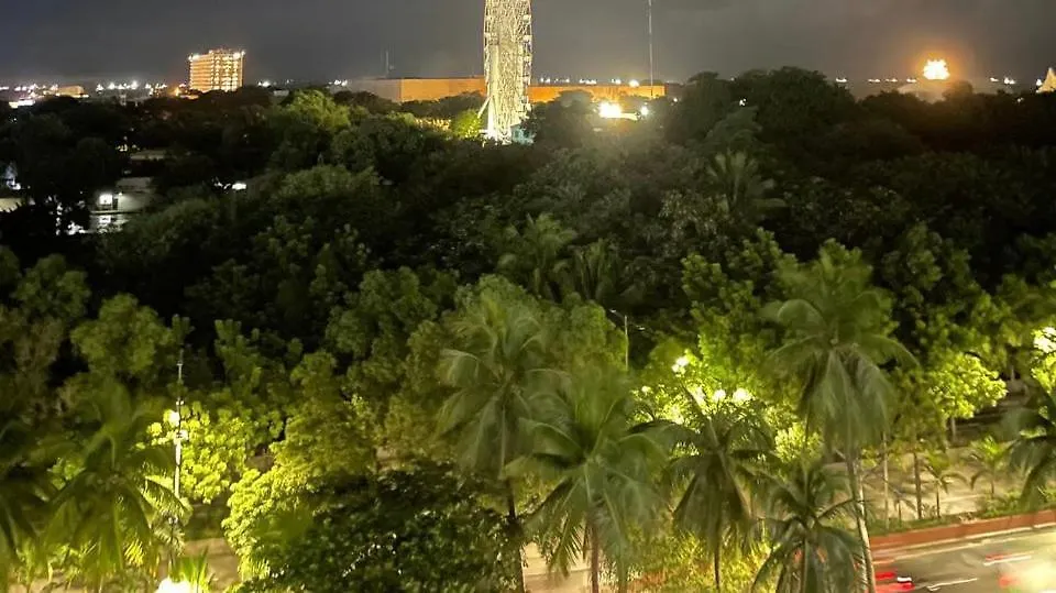 Affordable Condo-Hotel 5 Mins Walk To Picc, Ccp, Starcity, World Trade Center Near Moa And Airport Manila