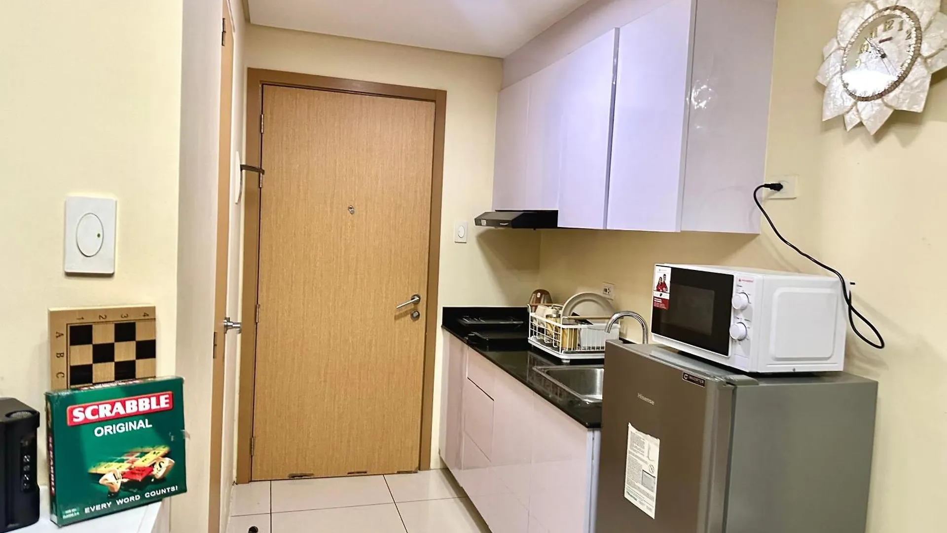 Affordable Condo-Hotel 5 Mins Walk To Picc, Ccp, Starcity, World Trade Center Near Moa And Airport Manila Philippines