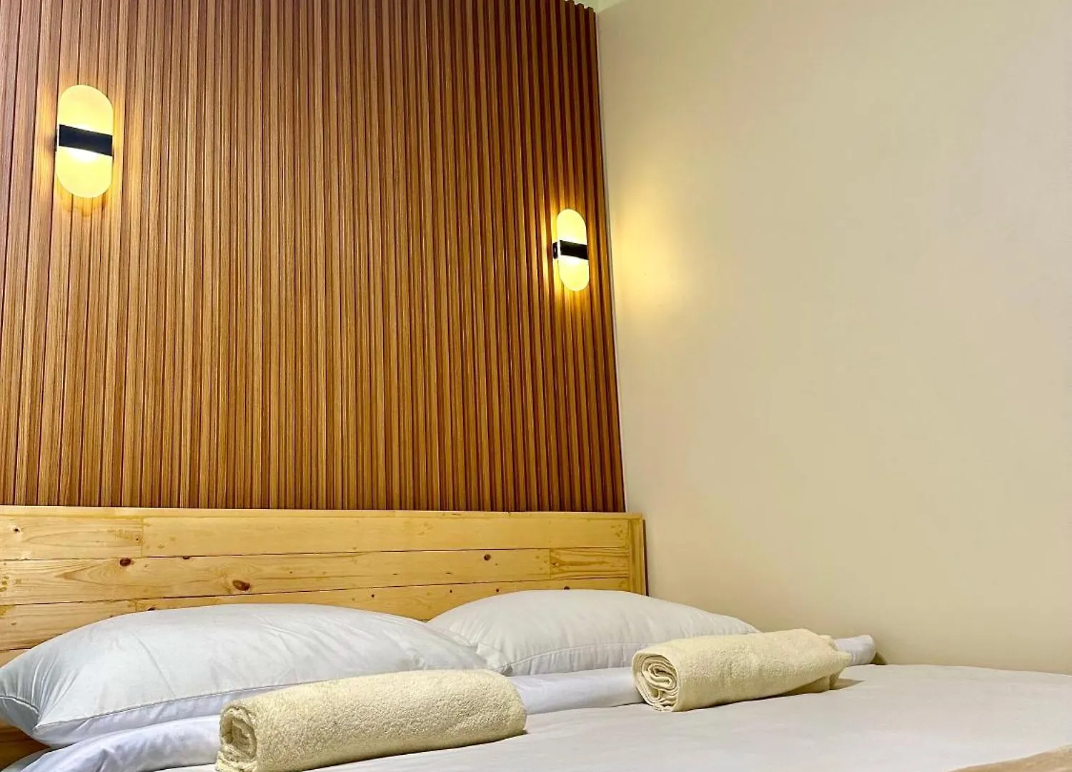 Aparthotel Affordable Condo-Hotel 5 Mins Walk To Picc, Ccp, Starcity, World Trade Center Near Moa And Airport Manila Philippines