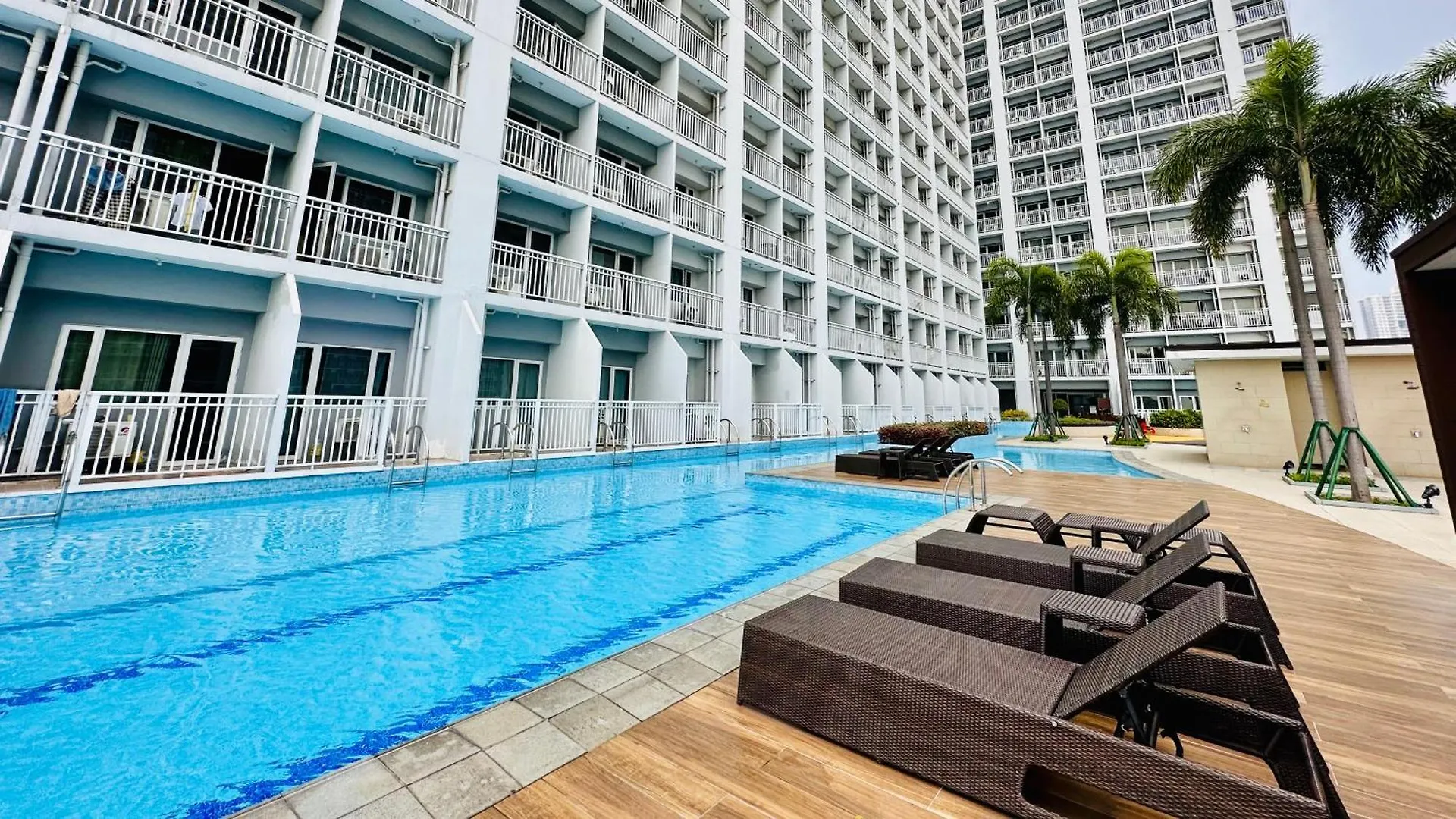 Affordable Condo-Hotel 5 Mins Walk To Picc, Ccp, Starcity, World Trade Center Near Moa And Airport Manila 0*,