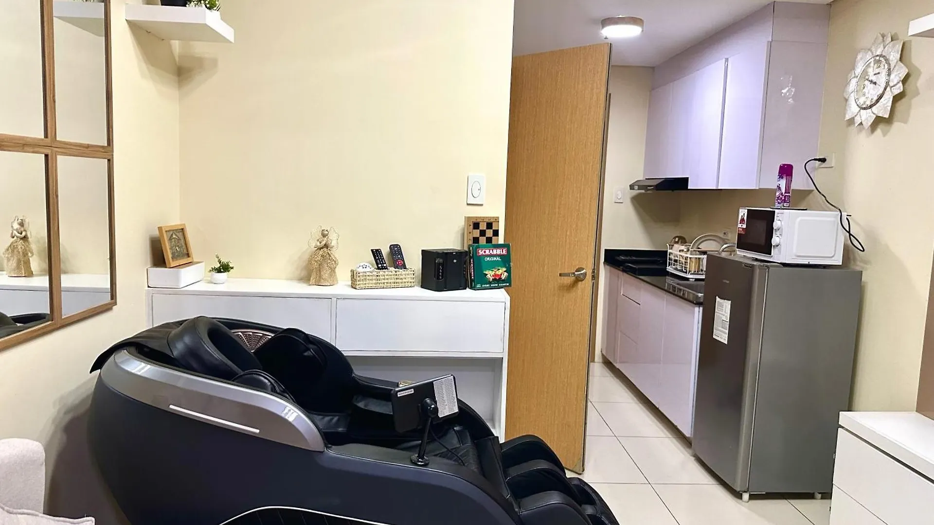 Affordable Condo-Hotel 5 Mins Walk To Picc, Ccp, Starcity, World Trade Center Near Moa And Airport Manila 0*,  Philippines